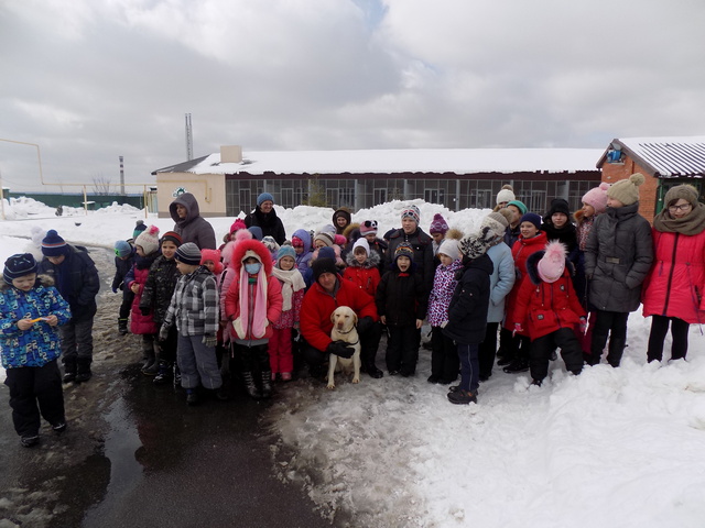 Ученики 18 городской школы побывали с экскурсией в центре обращения с животными