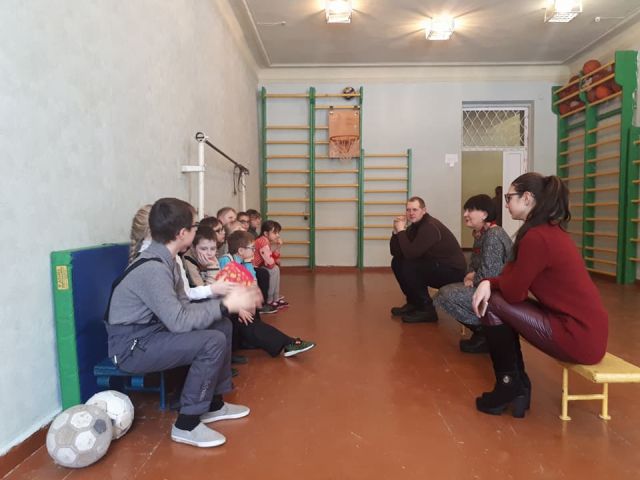 Петр Полященко провел занятия с собаками терапевтами в комплексе им. Короленко