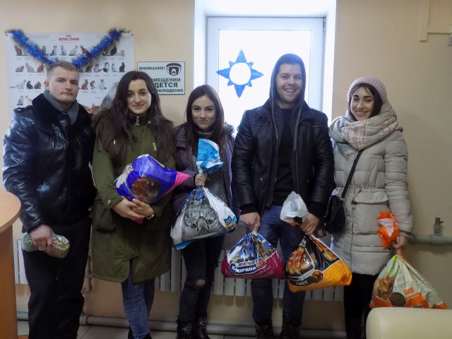 Воскресные выгулы в Центре обращения с животными собирают друзей