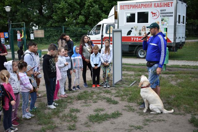 На Салтовке состоялось благотворительное мероприятие, посвященное питомцам Харьковского муниципального приюта для бездомных животных